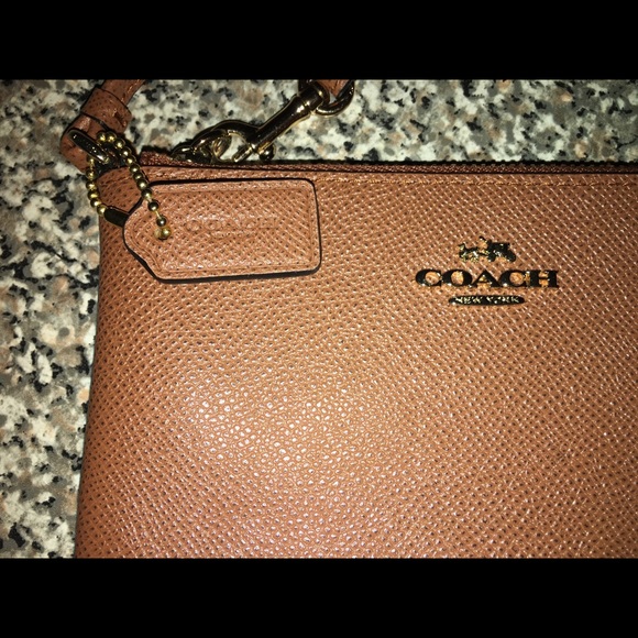 Coach Wristlet Brown - Picture 3 of 7